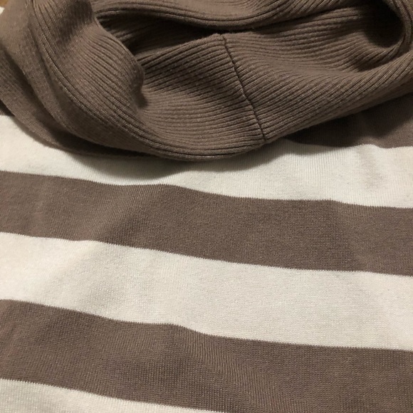 Limited Striped Sweater - Size M - Picture 4 of 8